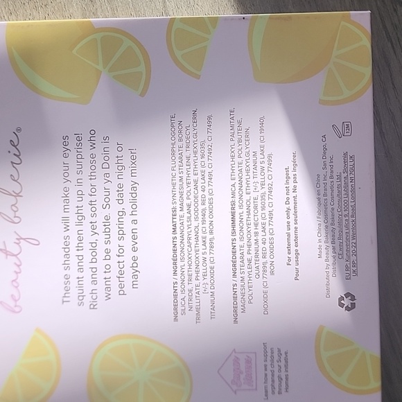 Eyeshadow makeup palate - Picture 9 of 9